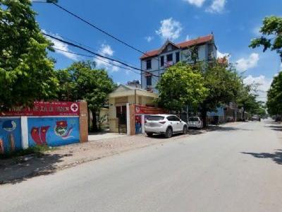 NHÀ DÂN XÂY HIẾM BÁN- VỈA HÈ- KINH DOANH- 2 XE TẢI TRÁNH- TRƯỚC MẶT LIỀN KỀ TẠI HOÀI ĐỨC